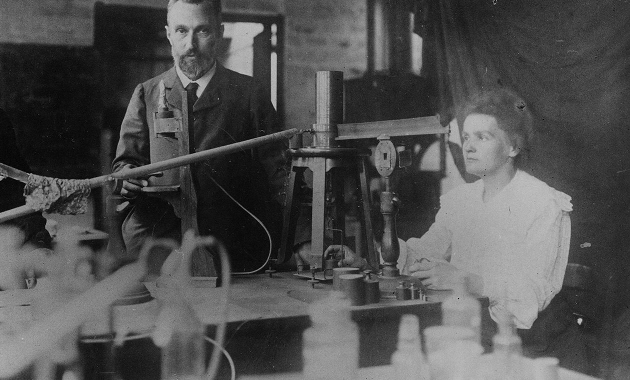 Nazwą Małe Curie Określano W Czasie Wojny Pierre Curie, un physicien au Panthéon | Espace des sciences